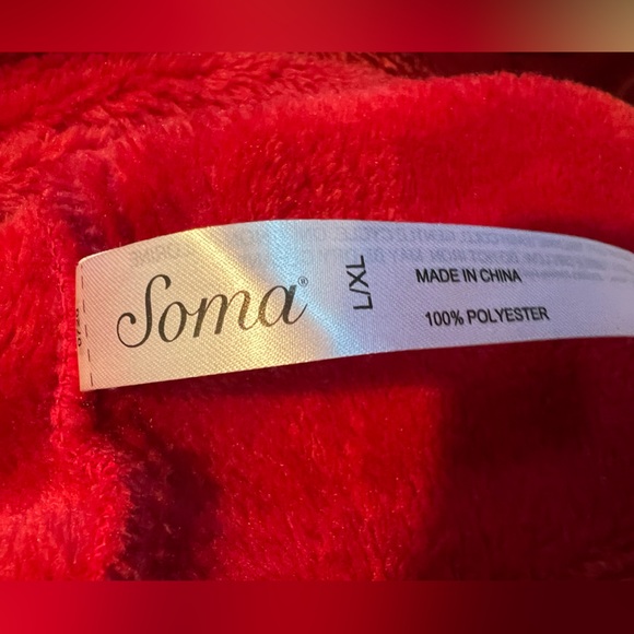 SOMA❤️ PLUSH ❤️ Bold Red , Short Robe w Pockets & Plush Belt - Picture 8 of 9
